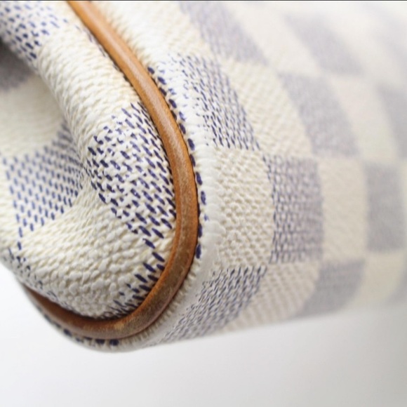 Louis Vuitton Eva - Picture 10 of 16